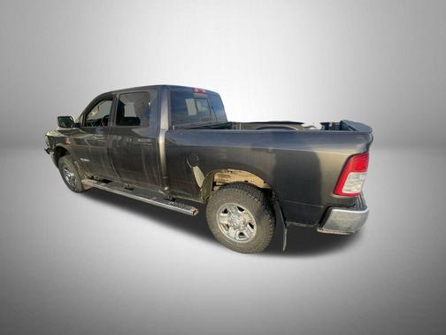 2019 RAM 2500 Tradesman Crew Cab 4x4 6'4' Box