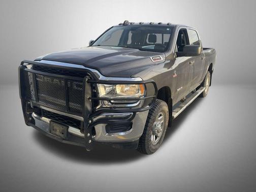 2019 RAM 2500 Tradesman Crew Cab 4x4 6'4' Box