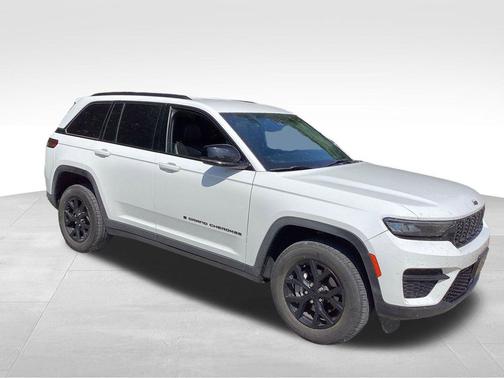 2024 Jeep Grand Cherokee Altitude