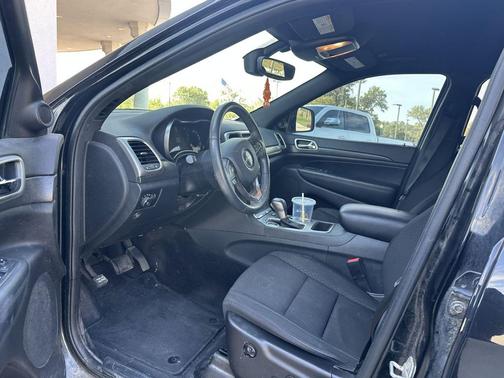 2018 Jeep Grand Cherokee Laredo E