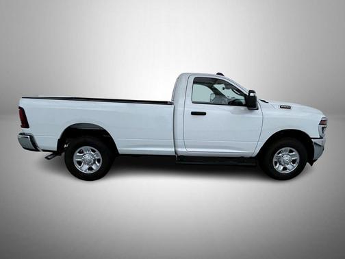 2025 RAM 2500 Tradesman Regular Cab 4x2 8' Box