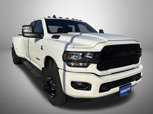 2024 RAM 3500 Big Horn Crew Cab 4x4 8' Box