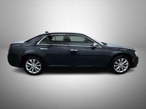 2018 Chrysler 300 Limited