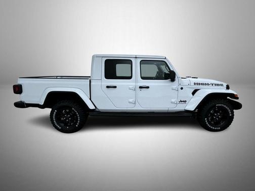 2025 Jeep Gladiator High Tide