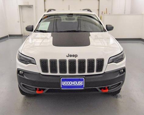 Photo 2 of 26 of 2020 Jeep Cherokee Trailhawk