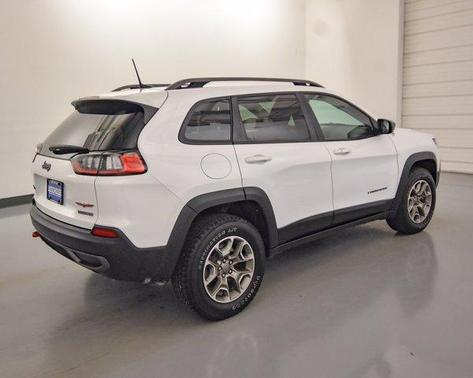 Photo 5 of 26 of 2020 Jeep Cherokee Trailhawk