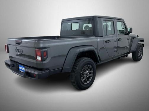 Granite Crystal Metallic Clearcoat 2026 Jeep Gladiator Sport