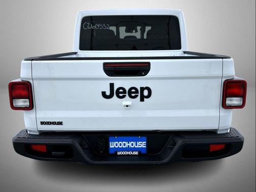 Bright White Clearcoat 2026 Jeep Gladiator Sport S