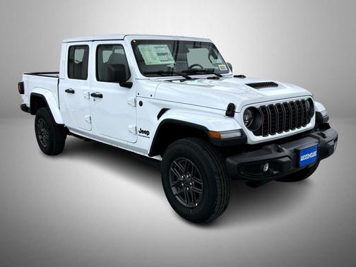 Bright White Clearcoat 2026 Jeep Gladiator Sport S