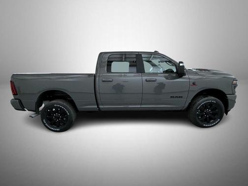Ceramic Gray Clearcoat 2026 RAM 2500 Laramie Crew Cab 4x4 6'4' Box