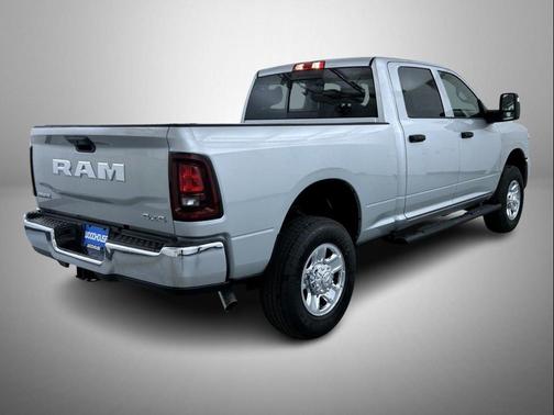 2026 RAM 2500 Tradesman Crew Cab 4x4 6'4' Box