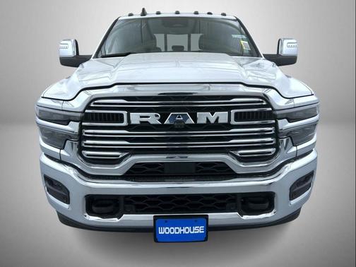 2026 RAM 3500 Laramie Crew Cab 4x4 8' Box