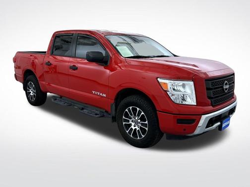 2024 Nissan Titan SV