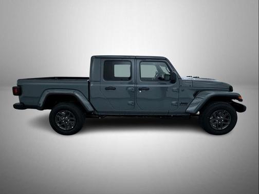 Anvil Clearcoat 2026 Jeep Gladiator Sport S