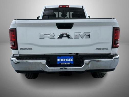 2026 RAM 2500 Tradesman Crew Cab 4x4 8' Box