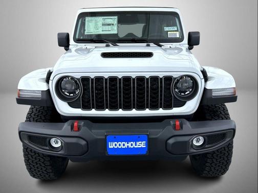 Bright White Clearcoat 2026 Jeep Wrangler Rubicon