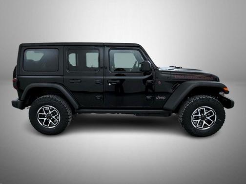 Black Clearcoat 2026 Jeep Wrangler Rubicon