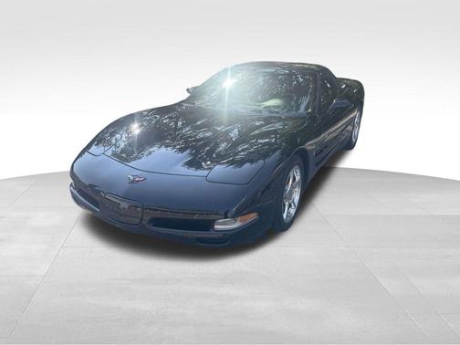 2004 Chevrolet Corvette Base