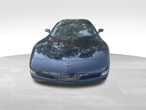 2004 Chevrolet Corvette Base