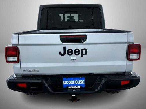 2022 Jeep Gladiator Willys 4x4