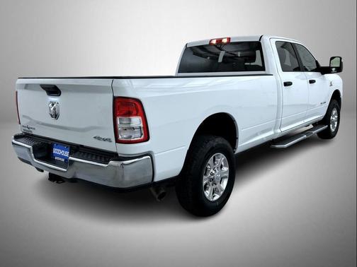 2024 RAM 3500 Big Horn Crew Cab 4x4 8' Box