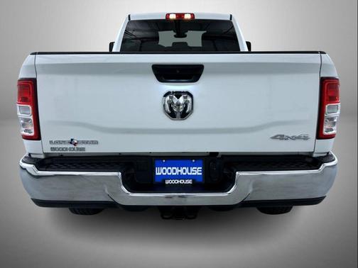 2024 RAM 3500 Big Horn Crew Cab 4x4 8' Box