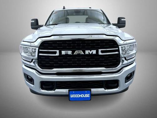 2024 RAM 3500 Big Horn Crew Cab 4x4 8' Box