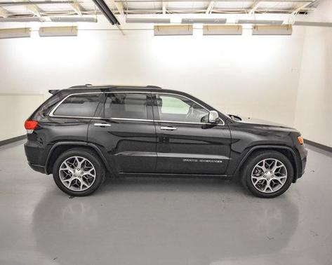 Photo 4 of 25 of 2020 Jeep Grand Cherokee Overland