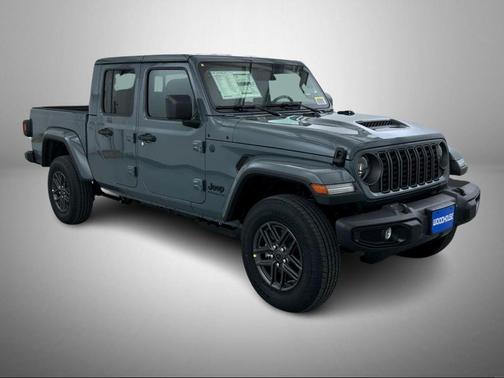 Anvil Clearcoat 2026 Jeep Gladiator Sport S