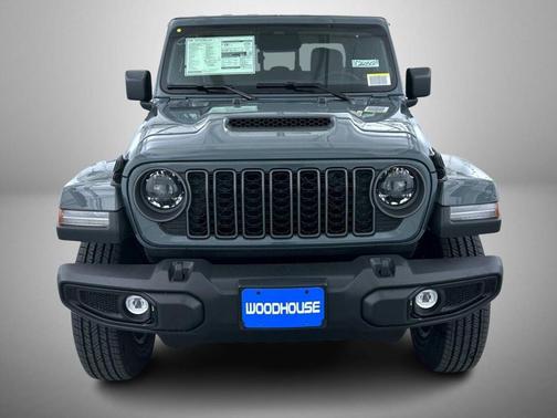 Anvil Clearcoat 2026 Jeep Gladiator Sport S