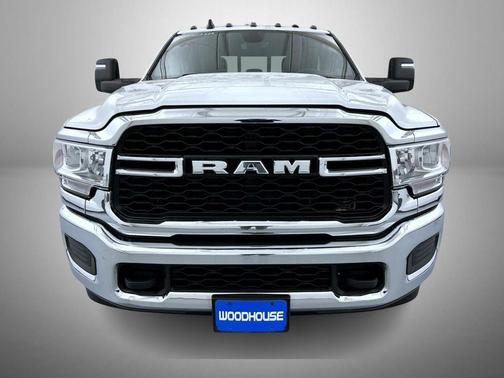 Bright White Clearcoat 2023 RAM 3500 Tradesman Crew Cab 4x4 8' Box