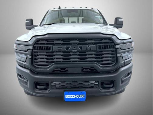 Bright White Clearcoat 2026 RAM 2500 Warlock Crew Cab 4x4 6'4' Box