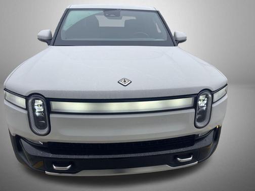 2023 Rivian R1T Adventure