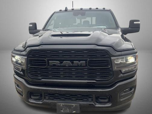 2024 RAM 3500 Limited Mega Cab 4x4 6'4' Box