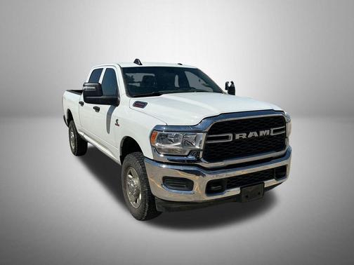Bright White Clearcoat 2024 RAM 2500 Tradesman Crew Cab 4x4 6'4' Box