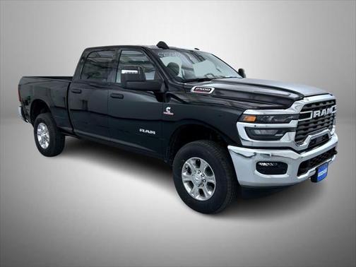 2025 RAM 2500 Big Horn Crew Cab 4x4 6'4' Box