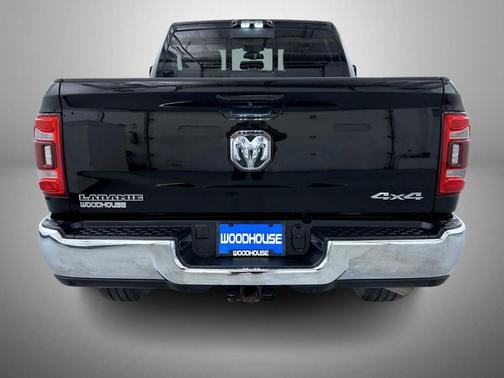 2023 RAM 2500 Laramie Crew Cab 4x4 6'4' Box