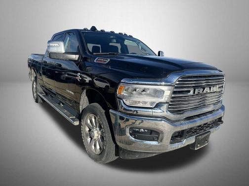 2023 RAM 2500 Laramie Crew Cab 4x4 6'4' Box