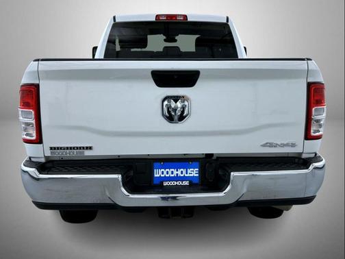 2023 RAM 2500 Big Horn Crew Cab 4x4 6'4' Box