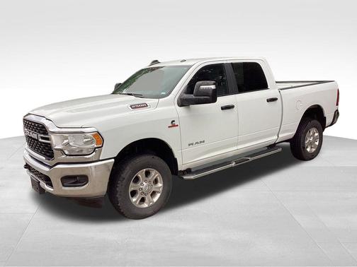 2023 RAM 2500 Big Horn Crew Cab 4x4 6'4' Box