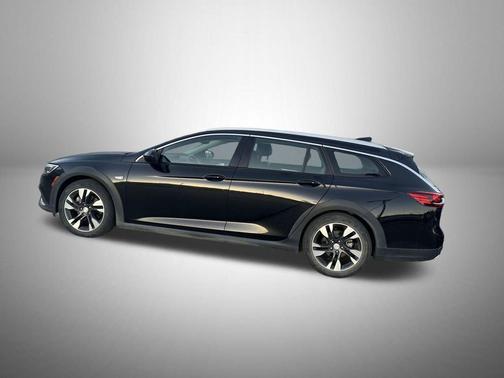 2018 Buick Regal TourX Essence