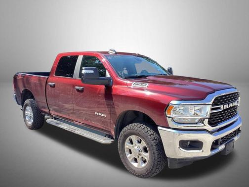 2023 RAM 2500 Big Horn Crew Cab 4x4 6'4' Box