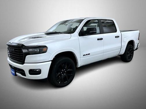 Ivory White Tri-Coat Pearlcoat 2026 RAM 1500 Laramie