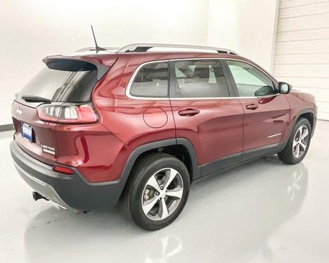 Photo 5 of 26 of 2019 Jeep Cherokee Limited