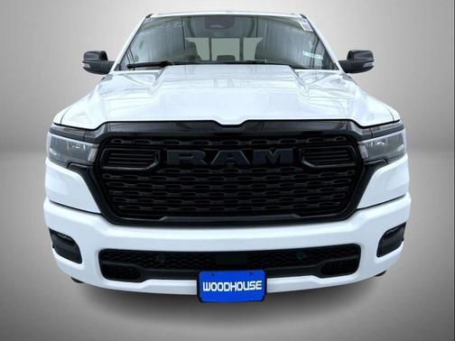 Bright White Clearcoat 2026 RAM 1500 Big Horn/Lone Star