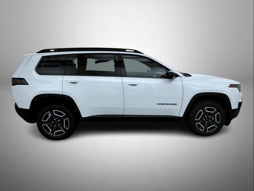Bright White Clearcoat 2026 Jeep Cherokee Limited