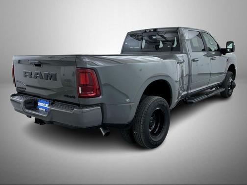 Ceramic Gray Clearcoat 2026 RAM 3500 Laramie Crew Cab 4x4 8' Box