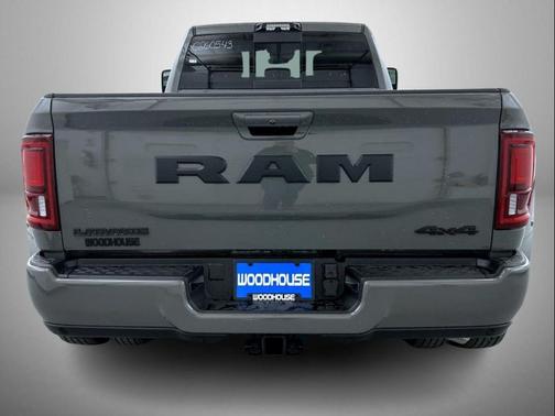 Ceramic Gray Clearcoat 2026 RAM 3500 Laramie Crew Cab 4x4 8' Box