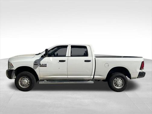 2017 RAM 2500 Tradesman Crew Cab 4x4 6'4' Box