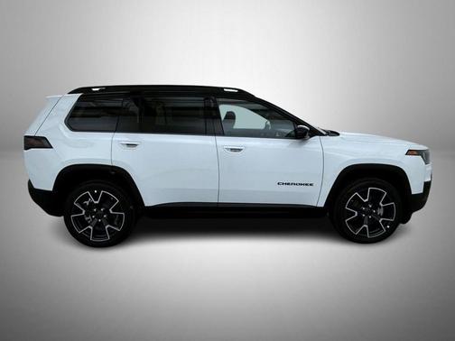 bright white clearcoat 2026 Jeep Cherokee Overland